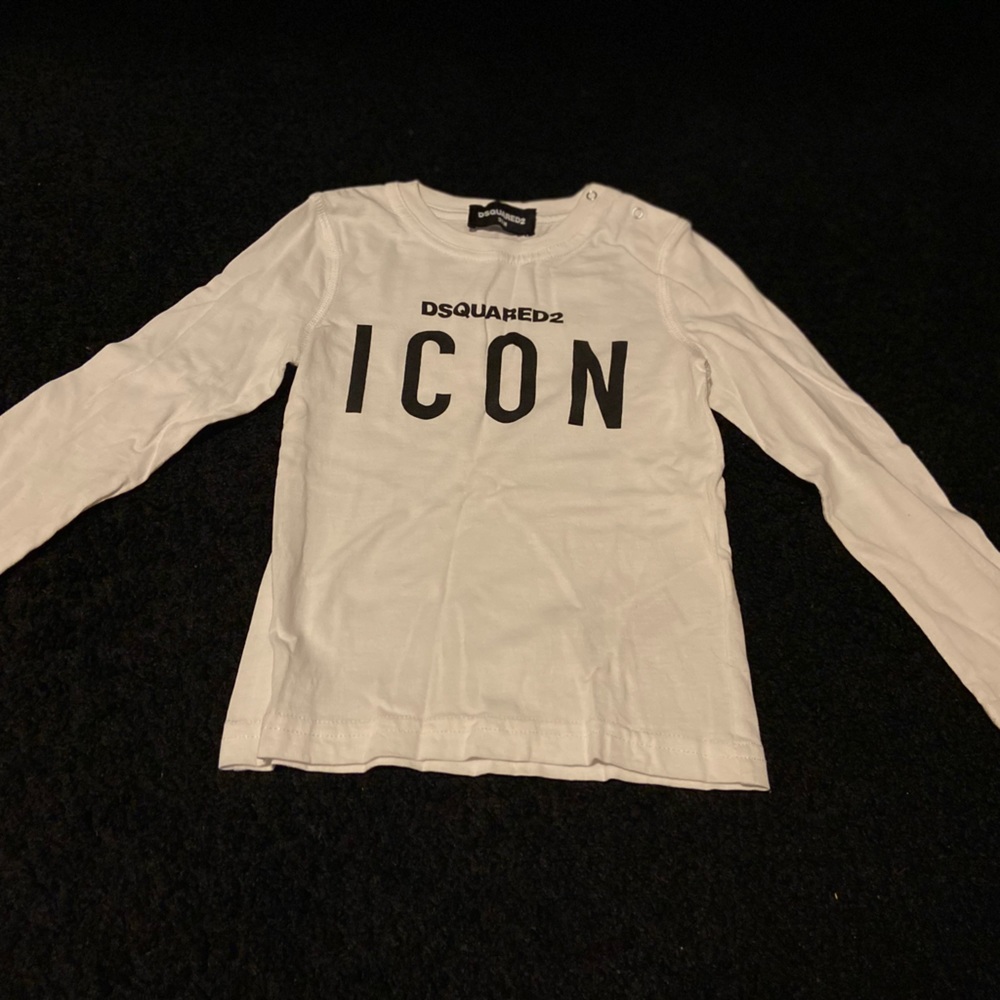 Authentic dsquared 2 long sleeve T shirt excellent condition size 36mo